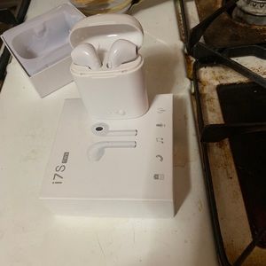 Air pods, off market